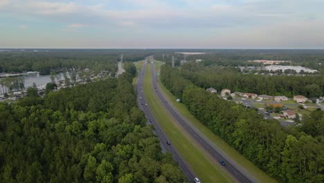 Aerial-view-around-traffic-on-Interstate-295,-in-North-Jacksonville,-USA---circling,-drone-shot