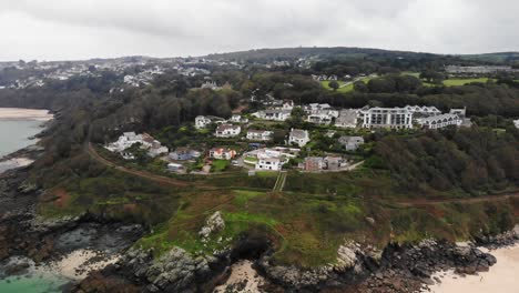 Luftaufnahme-Von-Häusern-Und-Hotels-Am-Porthminster-Point-St.-Ives,-Cornwall,-England