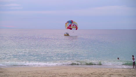 Parasail-On-Stand-By-Surrounded-By-A-Very-Calm-Sea