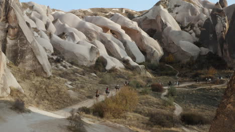 Tourists-Experienced-Horseback-Riding-Tour-In-Cappadocia,-Turkey