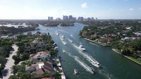Aerial-View-Of-Yachts-And-Boats-Cruising-At-New-River-In-Fort-Lauderdale,-Florida,-USA
