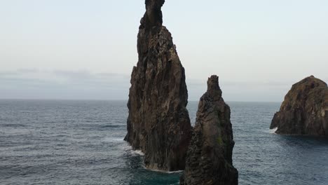 Drone-Shot-of-Shart-Steep-Rock-Formations-in-Atlantic-Ocean-by-Madeira-Island,-Portugal