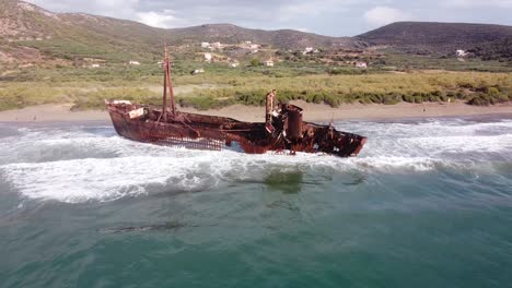 Dimitrios-shipwreck-at-Valtaki-Beach-in-Peloponnese,-Greece