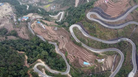 Imágenes-De-Drones-De-La-Autopista-Bp,-Autopista-Bardibas,-En-Las-Colinas-Y-Montañas-De-Nepal