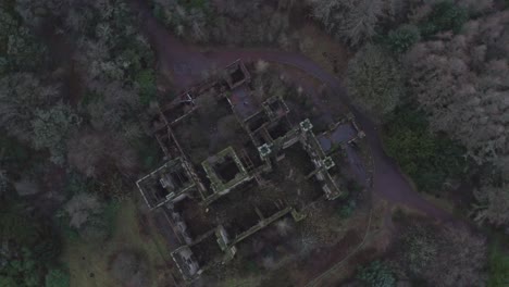 Rotating-Top-Down-Aerial-Shot-of-an-Abandoned-Hospital