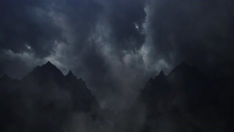Zeitraffer-Von-Silhouettierten-Bergen-Auf-Dem-Hintergrund-Von-Dunklen-Wolken-Und-Blitzschlag