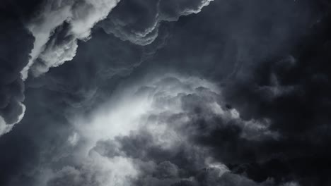 4k-Gewitter,-Sicht-Cumulonimbus-Wolke-Und-Blitzeinschlag