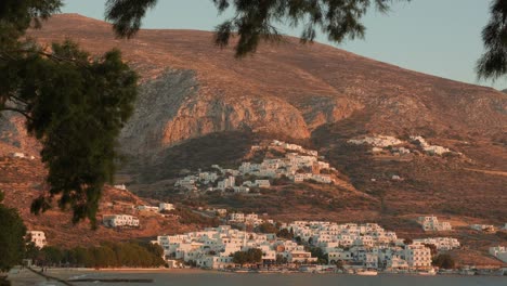 Close-up-at-sunset-on-the-pretty-little-village-of-Egliali-on-the-island-of-Amorgos-in-the-Greek-Cyclades-Islands,-Eagean-Sea