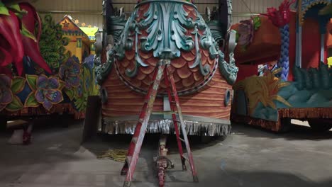 Revealing-the-hard-work-preparing-for-parade-day-in-New-Orleans,-Louisiana