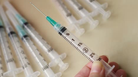 Injektionsspritze-Mit-Präzisionsgleitnadel