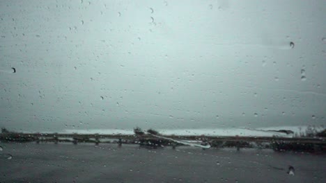 Regen-Fällt-Gegen-Autofenster-Hd