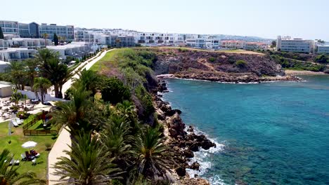 Fauler-Tag-Am-Strand-In-Zypern
