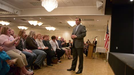 Presidential-Candidate-Conservative-Ted-Cruz-Mentions-The-Irs-During-Political-Speech-At-Iowa-Caucus-Campaign-Event