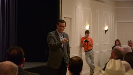 Presidential-Candidate-Conservative-Ted-Cruz-Talks-Serving-Voters-During-Political-Speech-Iowa-Caucus-Campaign-Event