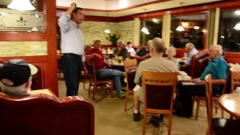 Presidential-Candidate-Rick-Santorum-Talks-To-A-Small-Group-Of-Voters-In-A-Diner-Restaurant-During-The-Iowa-Primary