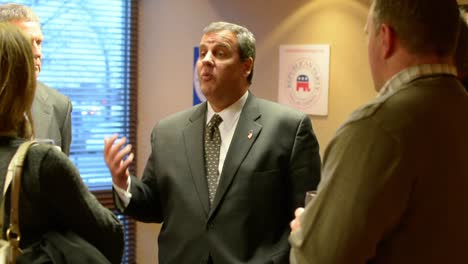Behind-The-Scenes-Meet-And-Greet-Between-Chris-Christie-And-Conservative-Supports-During-The-Iowa-Caucus