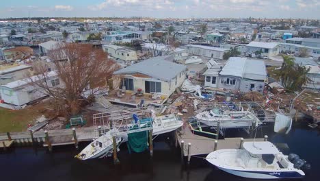 Shocking-Aerial-Of-The-Destruction-In-A-Trailer-Park-Of-Hurricane-Ian-Near-Fort-Myers-Florida