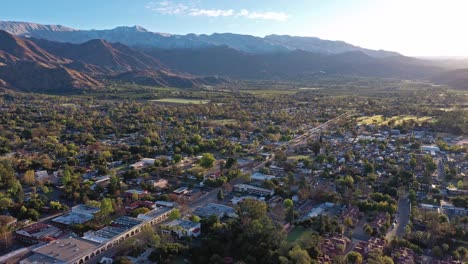 Excellent-Aerial-Shot-Of-The-Valley-In-Ojai,-California