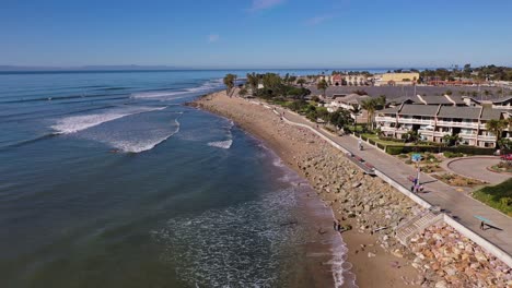 Excellent-Aerial-Shot-Of-Surfers-At-The-Promenade-In-Ventura,-California