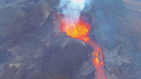 Alta-Antena-De-Drones-De-La-Erupción-Explosiva-Volcánica-Del-Volcán-Fagradalsfjall-En-La-Península-De-Reykjanes-En-Islandia