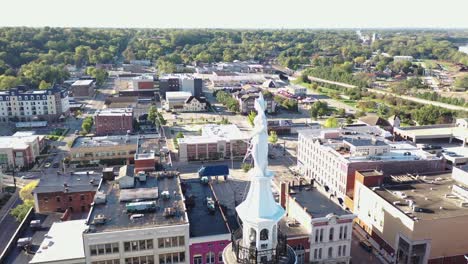 Good-Aerial-Of-Downtown-Lafayette-Indiana-And-Statue-Atop-Courthouse-Tower