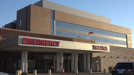 Good-Establishing-Shot-Of-A-Generic-Modern-Hospital-With-Emergency-Room-And-Trauma-Center