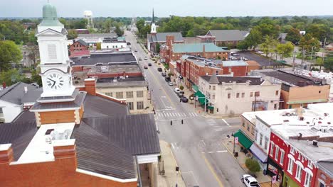 Rising-Aerial-Over-Typical-American-Usa-Small-Town,-Versailles,-Kentucky