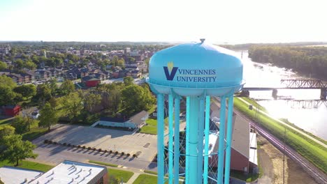 Aerial-Over-Vincennes-University-College-Campus-In-Vincennes,-Indiana