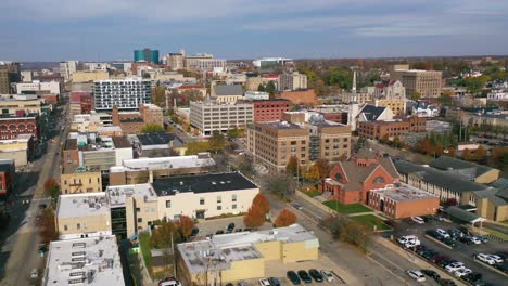 Aerial-Over-Grand-Rapids,-Michigan-Apartment-Suburbs,-Outlying-Downtown-And-City-Skyline