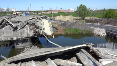 El-Puente-Destruido-En-Irpin,-Ucrania-Puede-Haber-Salvado-Al-País-De-La-Invasión-Rusa