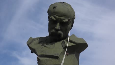 The-Statue-Of-Ukrainian-Poet-Taras-Shevchenko-With-Bullet-Hole-Through-Head-Outside-The-Palace-Of-Culture,-Borodyanka,-Ukraine