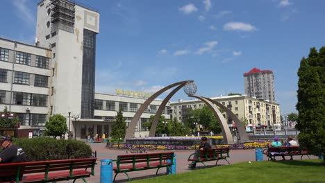 Einspielung-Des-Bereichs-Um-Den-Hauptbahnhof-In-Charkiw,-Ukraine