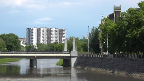 Bridge-Over-Udy-River-Through-Kharkiv,-Ukraine-In-The-Downtown-Area