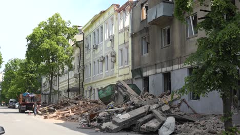 Heavy-Damage-In-Central-Kharkiv,-Ukraine-As-A-Result-Of-Intense-Russian-Rocket-Attacks-During-The-Russian-Invasion