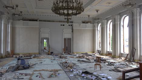 Destroyed-Official-Meeting-Ballroom-Of-The-Central-Government-Administration-Building-In-Downtown-Kharkiv,-Ukraine-With-Extensive-Damage-From-Russian-Rockets-And-Shelling