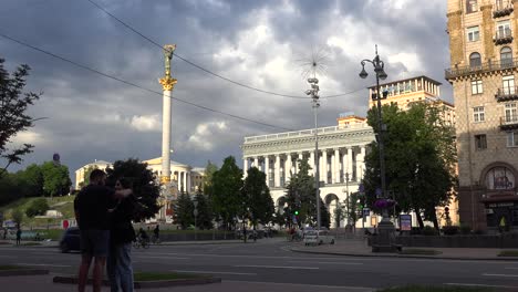 Establishing-Shot-Of-Khreshchatyk-Street,-Main-Boulevard-In-Downtown-Kyiv,-Kiev-Ukraine-With-Maidan-Square-Background-In-Beautiful-Light