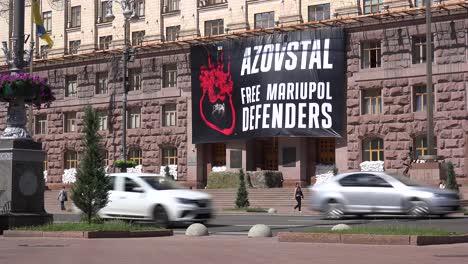 A-Sign-On-A-Government-Building-In-Downtown-Kyiv-On-Khreshchatyk-Street-Urges-Russians-To-Free-Azovstal-Mariupol-Defenders-During-The-War-In-Ukraine