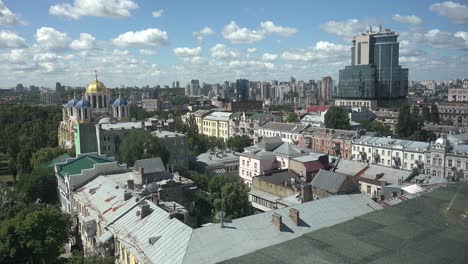 Establishing-Shot-Rooftops-Of-Downtown-Kyiv,-Ukraine