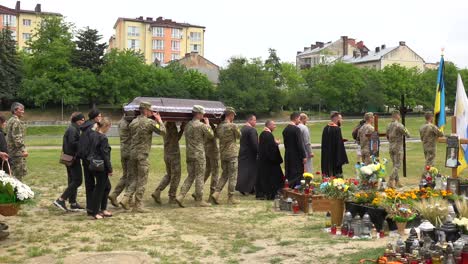 A-Military-Funeral-Procession-And-Funeral-Takes-Place-At-A-Cemetery-In-Lviv,-Ukraine
