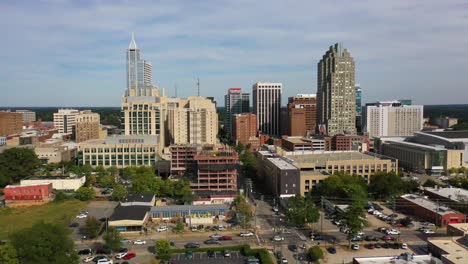 Excellent-Aerial-Of-Raleigh-North-Carolina-Downtown-Skyline-With-Skyscrapers-And-Traffic