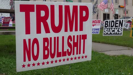 Yard-Signs-Promote-Donald-Trump-For-President-Declaring-Him-A-No-Bs-Candidate
