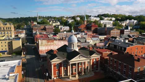 Good-Aerial-Shot-Of-Staunton,-Virginia-Courthouse,-A-Quaint-Appalachian-Town-Suggests-Small-Town-Usa