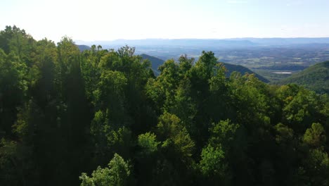 Hermosa-Antena-Sobre-Las-Montañas-Blue-Ridge-Appalachia,-Tennessee,-Virginia,-Carolina-Del-Norte-O-Georgia