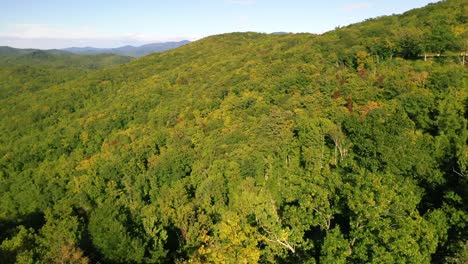 Beautiful-Aerial-Over-The-Blue-Ridge-Parkway-Appalachia,-Tennessee,-Virginia,-North-Carolina-Or-Georgia