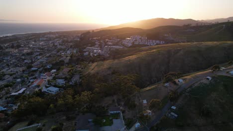 Good-Aerial-At-Sunset-Over-Hillside-Community-Neighborhood-In-Ventura,-California