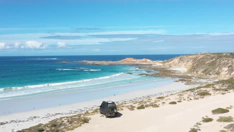 Excellent-Aerial-Shot-Of-A-Van-Parked-By-Hall-Beach-On-Eyre-Peninsula,-South-Australia