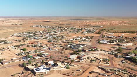 Excellent-Aerial-Shot-Of-An-Industrial-Site-In-Coober-Pedy,-South-Australia