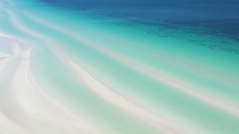 Ausgezeichnete-Luftaufnahme-Von-Klarem-Blauem-Wasser-Am-Flaherty-Beach-Auf-Der-Yorke-Halbinsel,-Australien