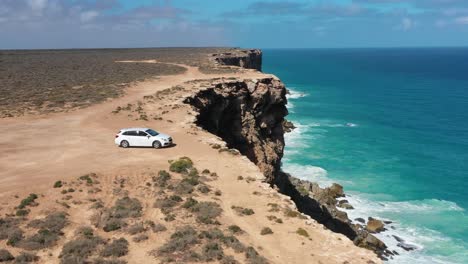 Excellent-Aerial-Shot-Of-A-Car-Parked-On-The-Edge-Of-The-Great-Australian-Bight-In-South-Australia