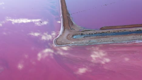 Ausgezeichnete-Luftaufnahme-Der-Pink-Hutt-Lagune-In-Australien